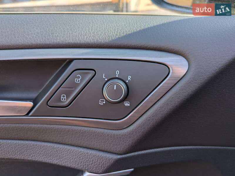 Хетчбек Volkswagen e-Golf 2020 в Луцьку