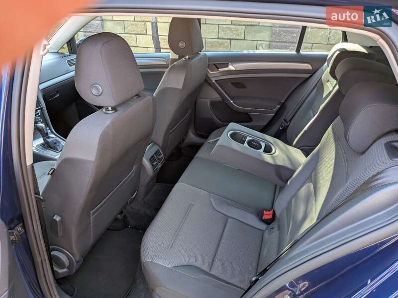 Хетчбек Volkswagen e-Golf 2020 в Луцьку