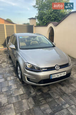 Хэтчбек Volkswagen e-Golf 2015 в Хмельницком
