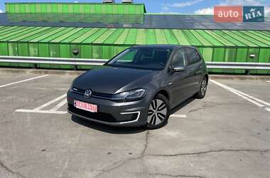 Хэтчбек Volkswagen e-Golf 2019 в Киеве