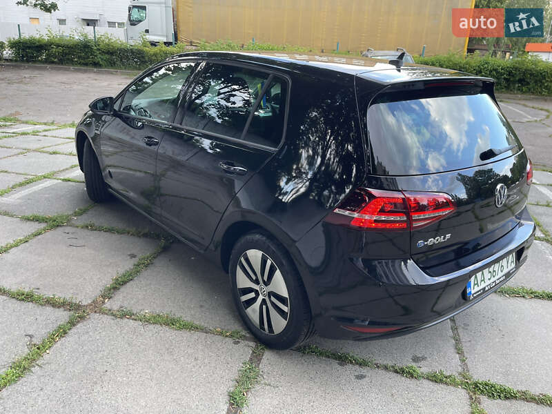 Хетчбек Volkswagen e-Golf 2015 в Києві