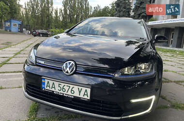 Хэтчбек Volkswagen e-Golf 2015 в Киеве