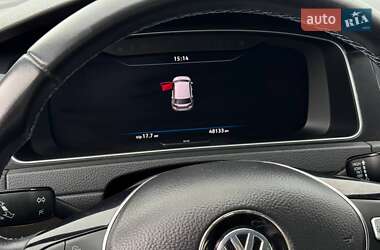 Хетчбек Volkswagen e-Golf 2019 в 