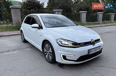 Хэтчбек Volkswagen e-Golf 2017 в Умани