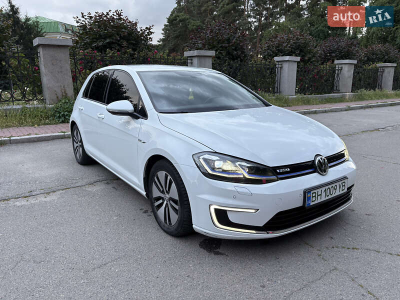Хэтчбек Volkswagen e-Golf 2017 в Умани