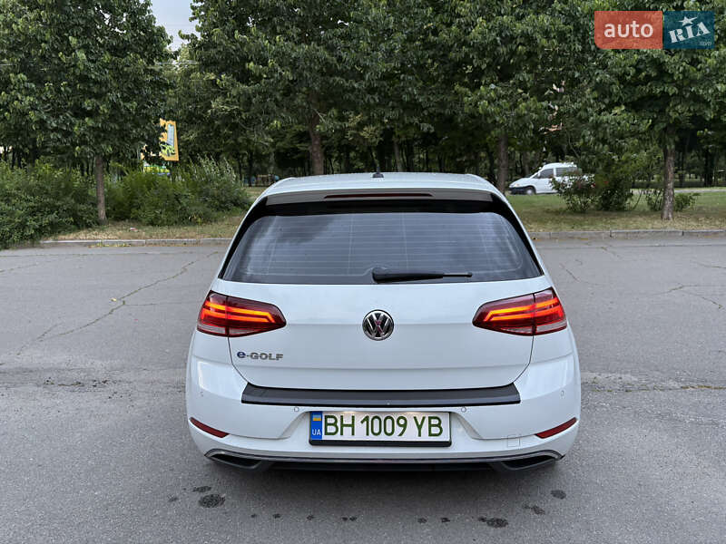 Хэтчбек Volkswagen e-Golf 2017 в Умани