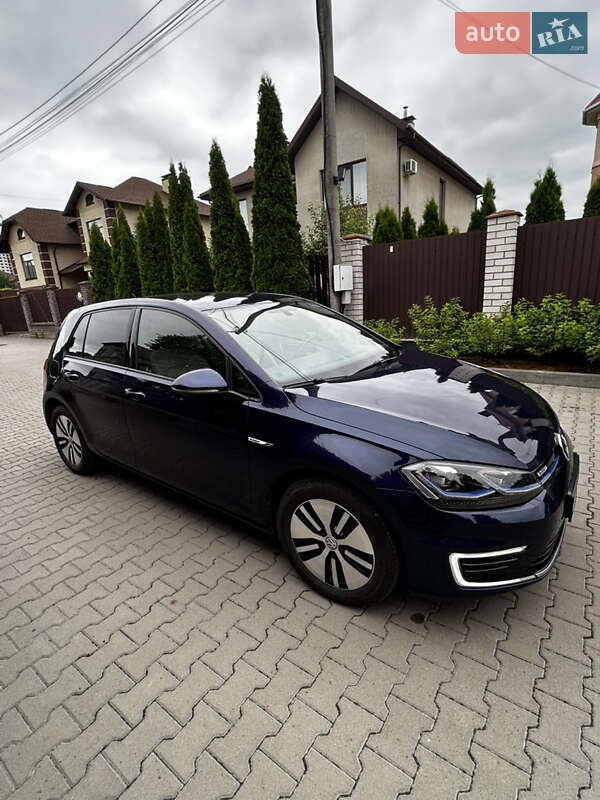 Хетчбек Volkswagen e-Golf 2019 в Києві