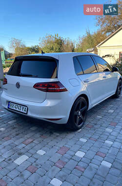 Хэтчбек Volkswagen e-Golf 2015 в Хмельницком