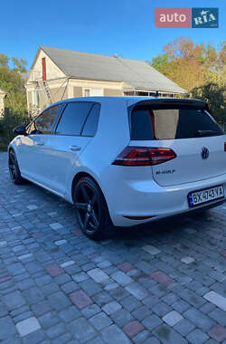 Хэтчбек Volkswagen e-Golf 2015 в Хмельницком