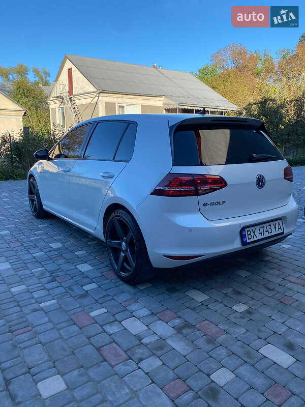 Хетчбек Volkswagen e-Golf 2015 в Кам'янець-Подільському