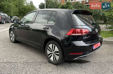 Хетчбек Volkswagen e-Golf 2017 в Києві