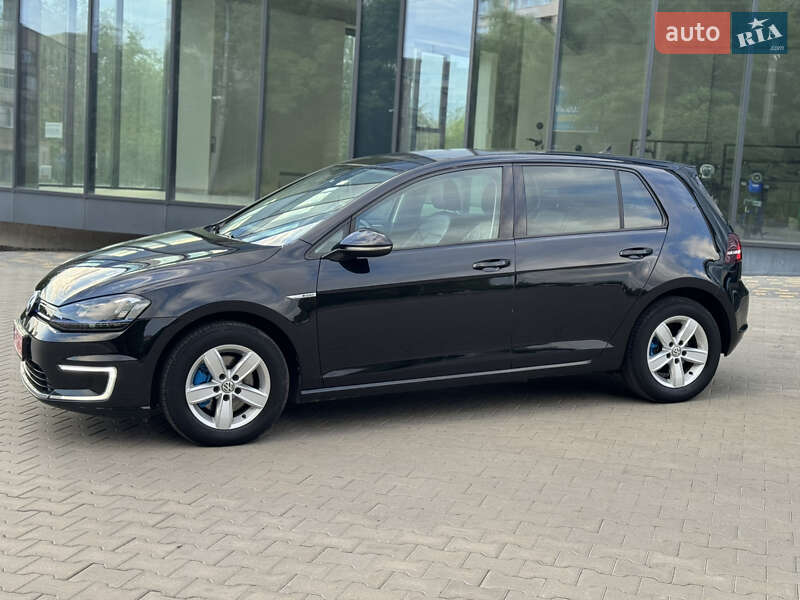 Хетчбек Volkswagen e-Golf 2016 в Рівному