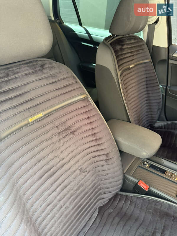 Хэтчбек Volkswagen e-Golf 2020 в Виннице