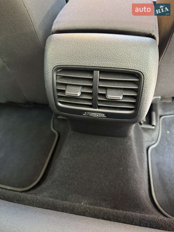 Хэтчбек Volkswagen e-Golf 2020 в Виннице