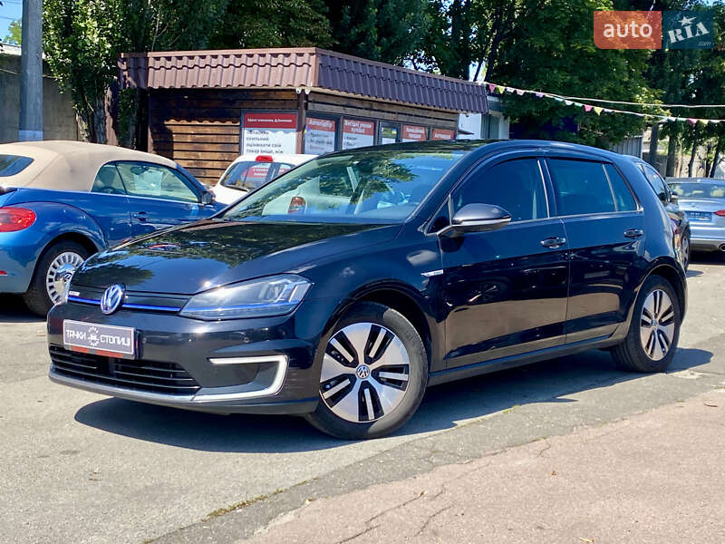 Volkswagen e-Golf 2015