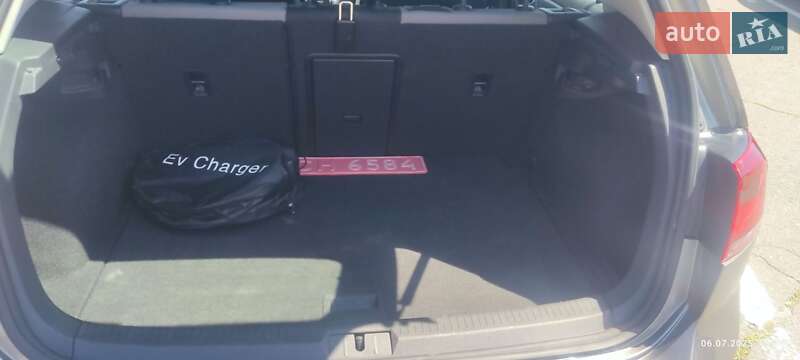 Хетчбек Volkswagen e-Golf 2016 в Борисполі