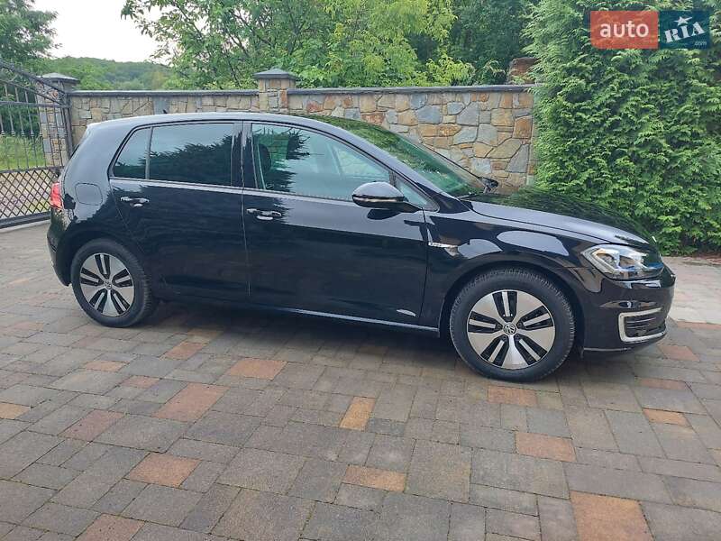 Хетчбек Volkswagen e-Golf 2018 в Львові