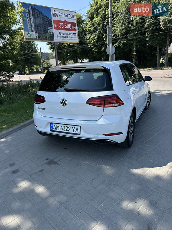 Хетчбек Volkswagen e-Golf 2017 в Житомирі