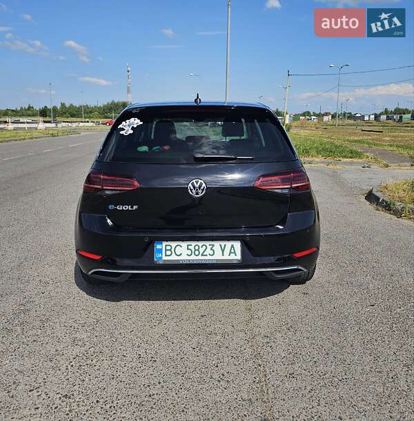 Хэтчбек Volkswagen e-Golf 2018 в Львове