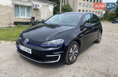 Хетчбек Volkswagen e-Golf 2015 в Дубні