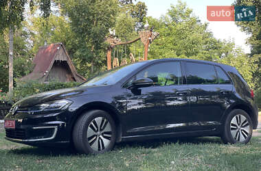 Хетчбек Volkswagen e-Golf 2017 в Жашківу