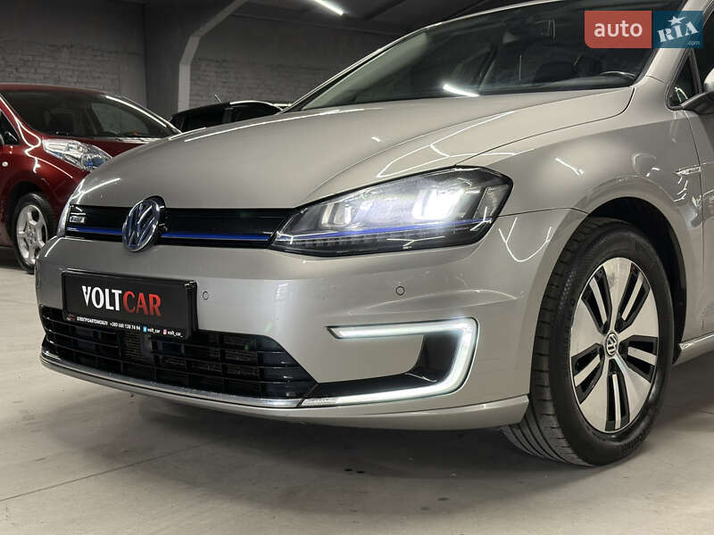 Хэтчбек Volkswagen e-Golf 2015 в Владимире