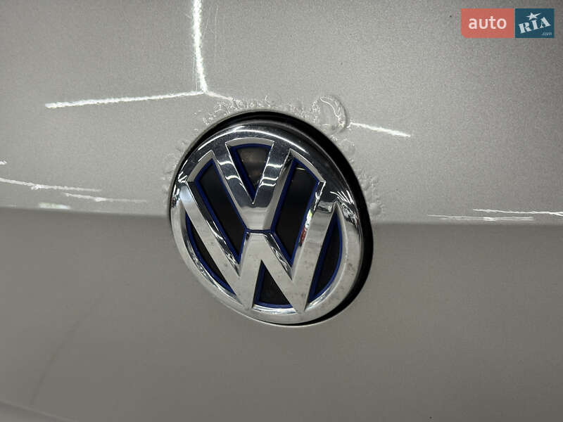 Хэтчбек Volkswagen e-Golf 2015 в Владимире