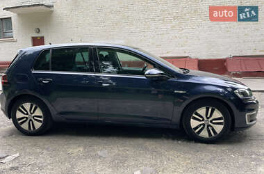 Хэтчбек Volkswagen e-Golf 2015 в Хмельницком