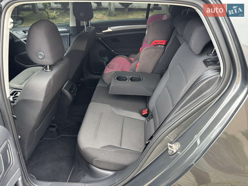 Хэтчбек Volkswagen e-Golf 2018 в Косове