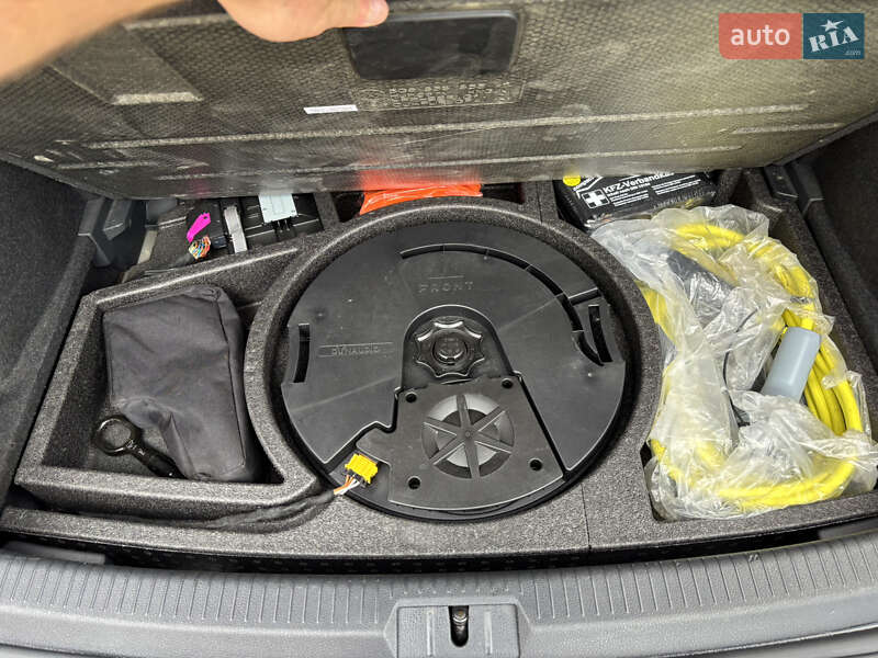 Хэтчбек Volkswagen e-Golf 2018 в Косове