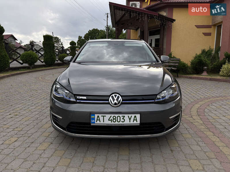 Хэтчбек Volkswagen e-Golf 2018 в Косове