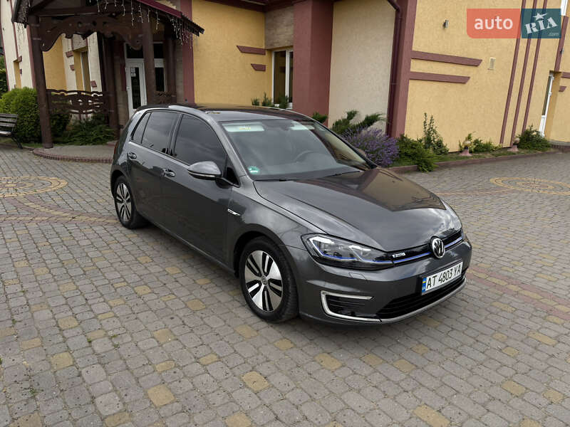Хэтчбек Volkswagen e-Golf 2018 в Косове