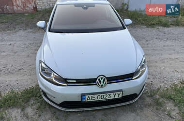 Хэтчбек Volkswagen e-Golf 2018 в Терновке