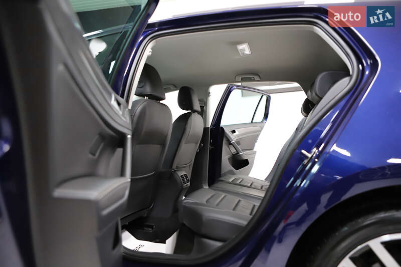 Хетчбек Volkswagen e-Golf 2021 в Дрогобичі