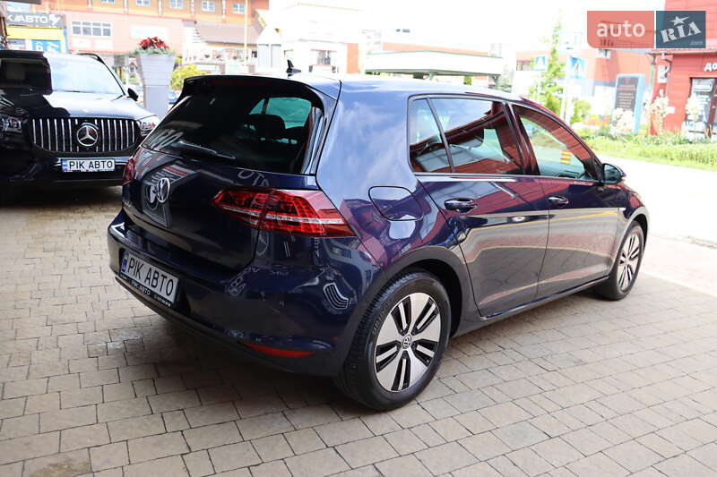 Хэтчбек Volkswagen e-Golf 2016 в Львове