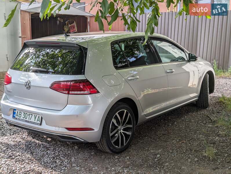 Хетчбек Volkswagen e-Golf 2020 в Вінниці