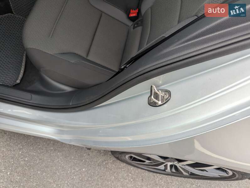 Хетчбек Volkswagen e-Golf 2020 в Вінниці