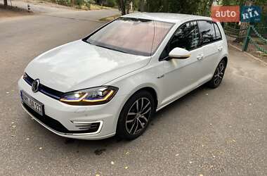 Хетчбек Volkswagen e-Golf 2020 в Києві