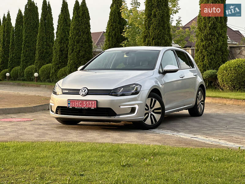 Volkswagen e-Golf 2015