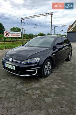 Хетчбек Volkswagen e-Golf 2015 в Звягелі