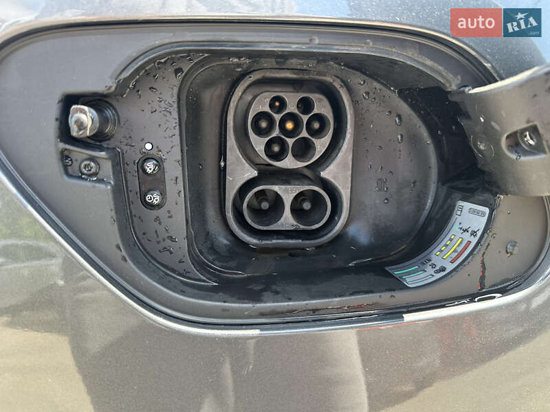 Хэтчбек Volkswagen e-Golf 2019 в Киеве