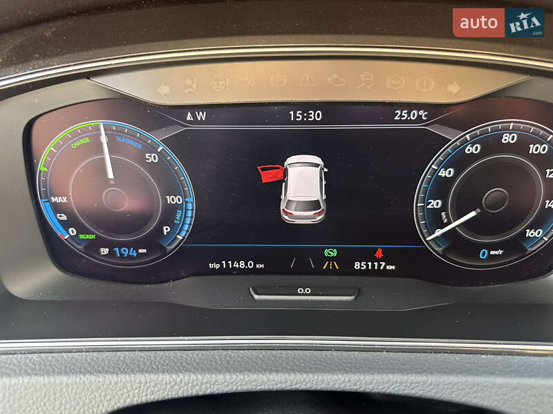 Хэтчбек Volkswagen e-Golf 2019 в Киеве