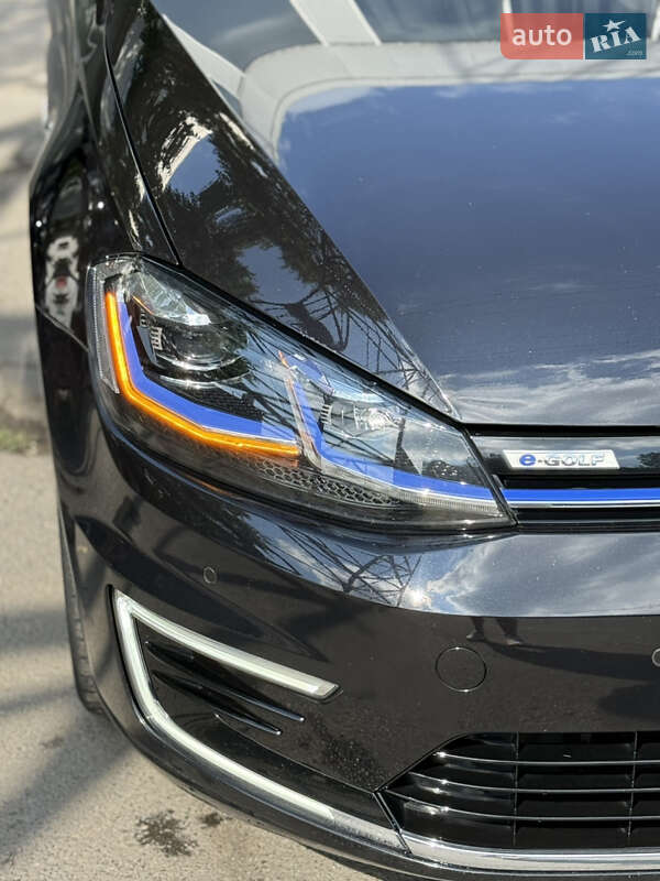 Хетчбек Volkswagen e-Golf 2019 в Дніпрі