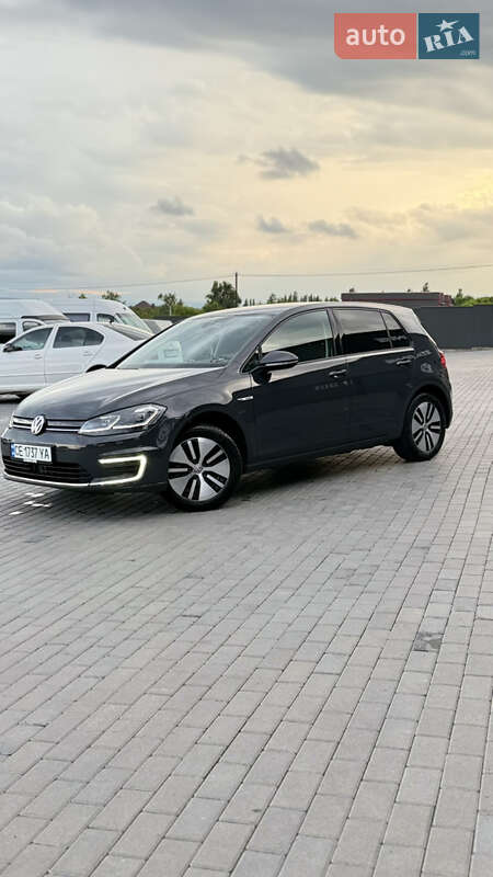 Хэтчбек Volkswagen e-Golf 2020 в Глыбокой