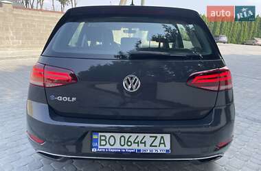 Хэтчбек Volkswagen e-Golf 2019 в 