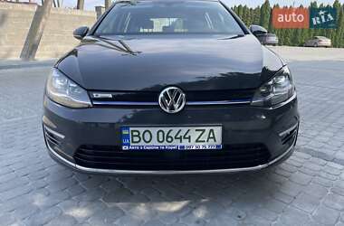 Хэтчбек Volkswagen e-Golf 2019 в 