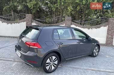 Хэтчбек Volkswagen e-Golf 2019 в 