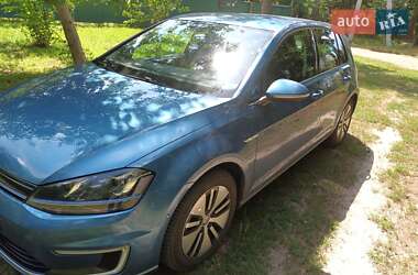 Хетчбек Volkswagen e-Golf 2015 в Ворзелі