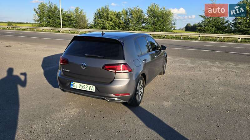 Хэтчбек Volkswagen e-Golf 2017 в Полтаве