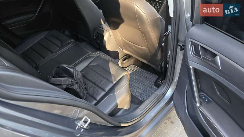 Хэтчбек Volkswagen e-Golf 2017 в Полтаве